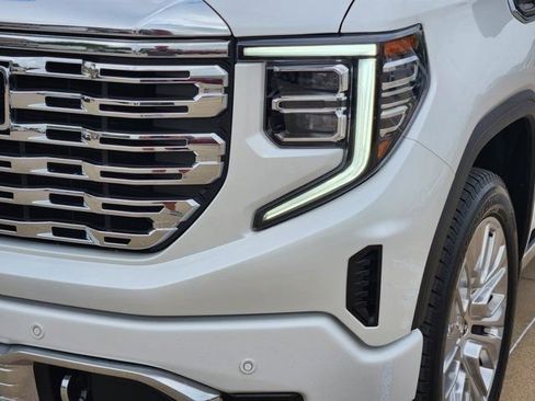 Used 2023 GMC Sierra 1500 Denali image 16