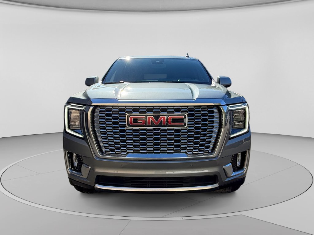 Used 2024 GMC Yukon Denali AWD/4WD image 8