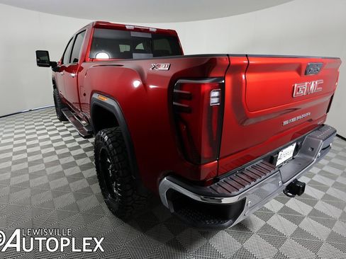 Used 2025 GMC Sierra 2500 SLT w/ SLT Premium Package image 9