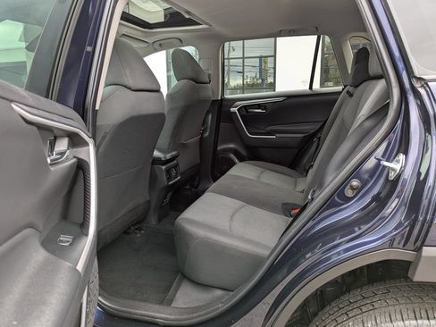 Used 2022 Toyota RAV4 XLE w/ Convenience Package AWD/4WD image 36