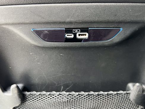 Used 2022 Chrysler Pacifica Touring-L FWD image 31
