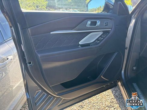 Certified 2025 Ford Explorer Platinum w/ LUX Leather Package image 14