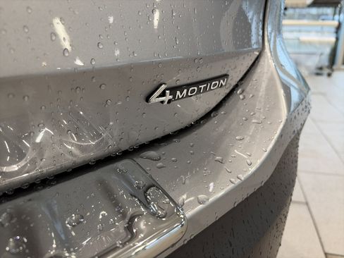 New 2026 Volkswagen Tiguan SE image 7