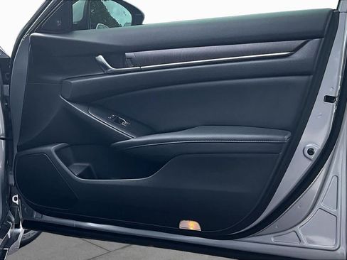 Used 2018 Honda Accord EX-L image 23