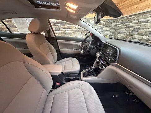 Used 2020 Hyundai Elantra Value Edition FWD image 16