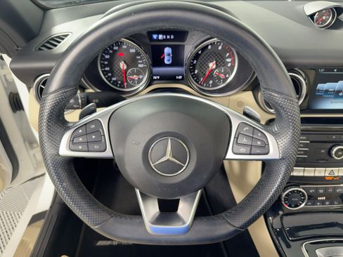 Used 2020 Mercedes-Benz SLC 300 image 14