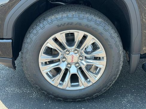 New 2026 GMC Sierra 1500 Denali AWD/4WD image 4