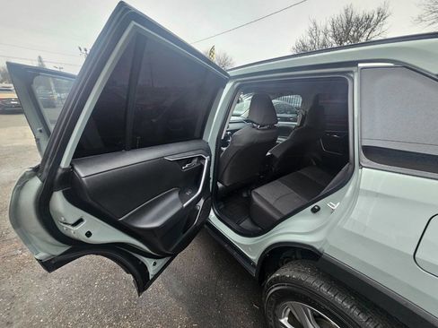 Used 2022 Toyota RAV4 XLE image 11