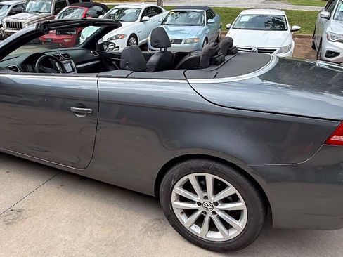 Used 2012 Volkswagen Eos Komfort FWD image 29