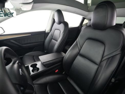 Used 2023 Tesla Model Y Performance AWD/4WD image 4