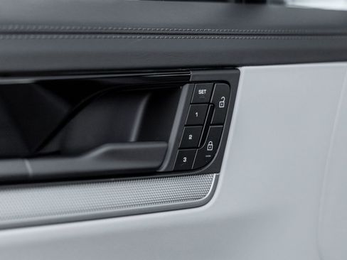 Certified 2026 Porsche Cayenne Coupe AWD/4WD image 23