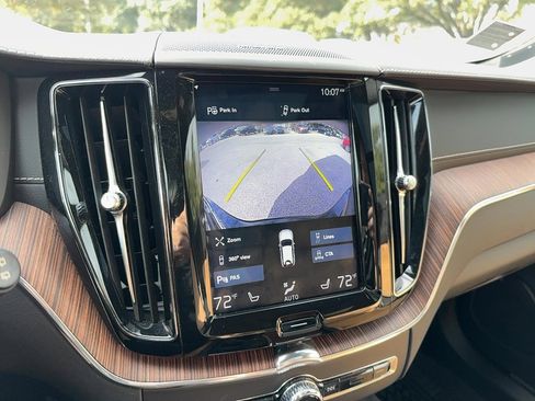 Used 2020 Volvo XC60 T5 Inscription image 19