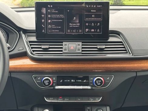 Used 2024 Audi Q5 2.0T Premium Plus AWD/4WD image 23