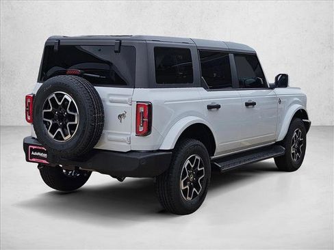 New 2026 Ford Bronco Outer Banks AWD/4WD image 2