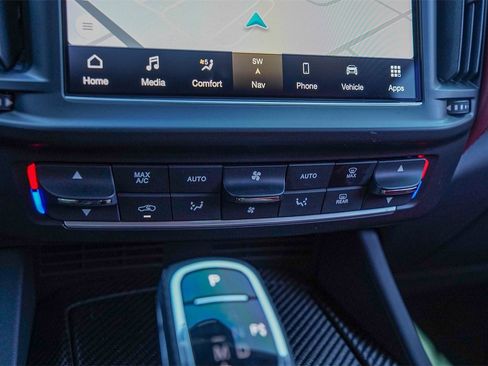 Certified 2022 Maserati Levante Modena image 19