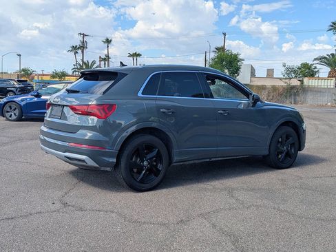 Used 2020 Audi Q3 2.0T Premium image 3