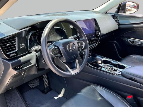 Used 2024 Lexus NX 250 FWD image 17