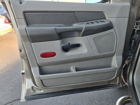 Used 2008 Dodge Ram 1500 Truck ST image 10
