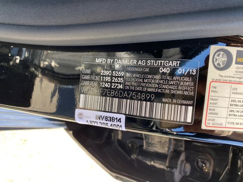 Used 2013 Mercedes-Benz E 63 AMG AMG Sedan image 28