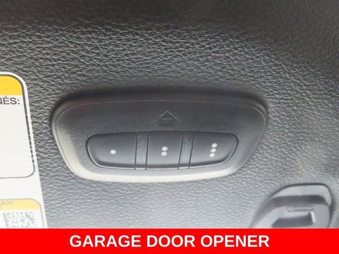 Used 2025 Jeep Wrangler Willys image 37