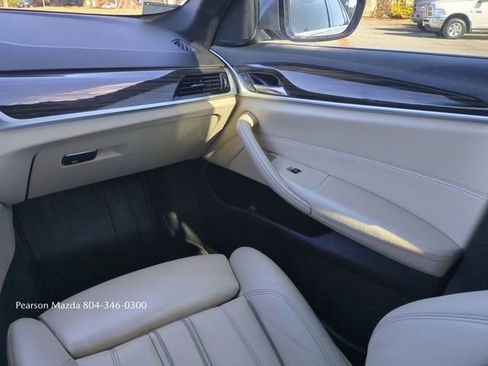 Used 2018 BMW 530e xDrive image 18