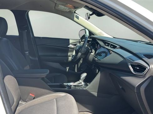 Used 2022 Buick Encore GX Select w/ Safety Package II FWD image 11