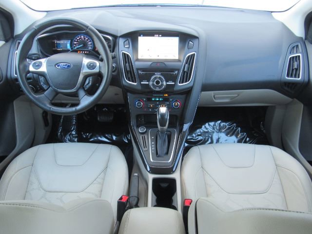 Used 2016 Ford Focus Electric Hatchback FWD image 3