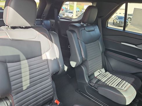 New 2026 Ford Explorer ST-Line w/ ST-Line Street Pack AWD/4WD image 23