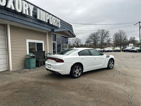 Used 2015 Dodge Charger SXT w/ AWD Plus Group image 4