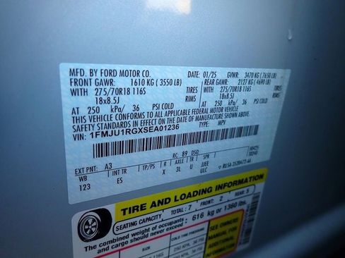 Used 2025 Ford Expedition Tremor image 23