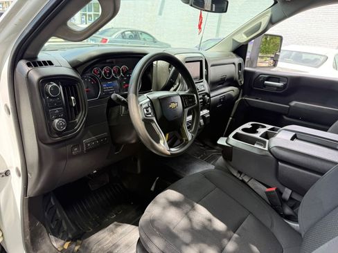 Used 2021 Chevrolet Silverado 2500 W/T AWD/4WD image 29