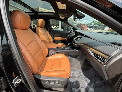 Used 2020 Cadillac XT4 Premium Luxury FWD image 46
