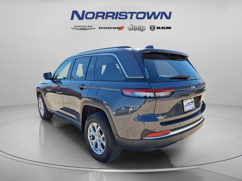 Certified 2023 Jeep Grand Cherokee Limited AWD/4WD image 4