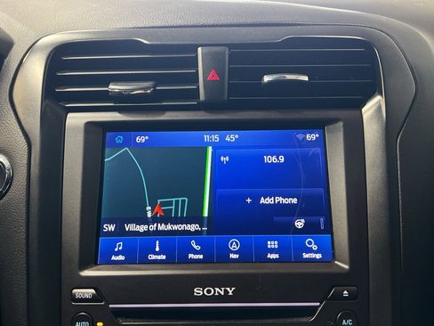 Used 2019 Ford Fusion Titanium image 22