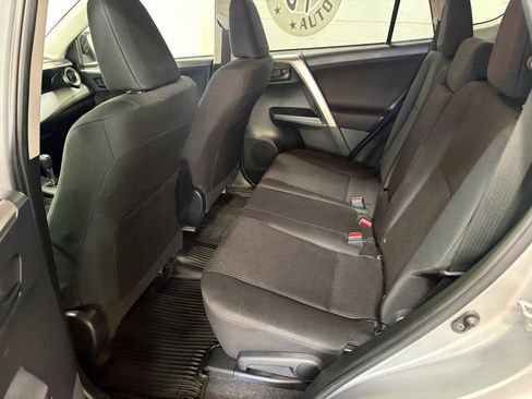Used 2018 Toyota RAV4 LE w/ All Weather Liner Package AWD/4WD image 18