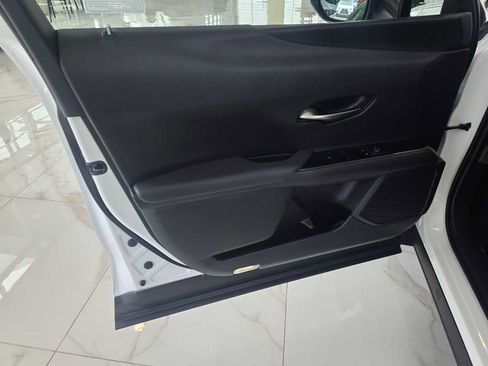 New 2026 Lexus UX 300h AWD image 23