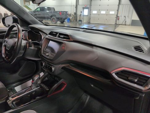 Used 2022 Chevrolet TrailBlazer RS AWD/4WD image 14