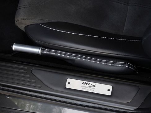 Used 2009 Aston Martin DBS Coupe RWD image 26