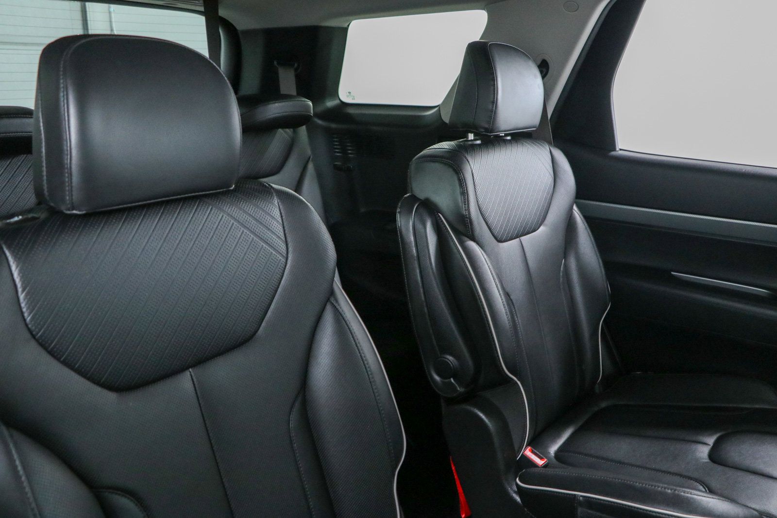 Used 2025 Hyundai Palisade SEL FWD image 28