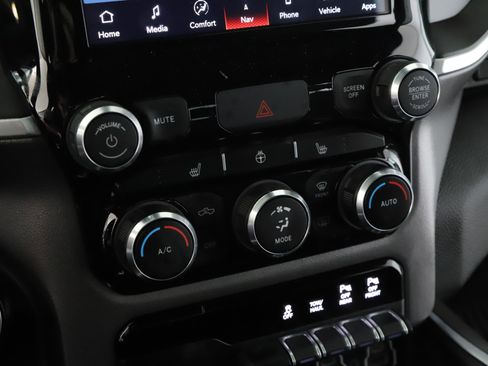 Used 2022 RAM 1500 Big Horn image 14