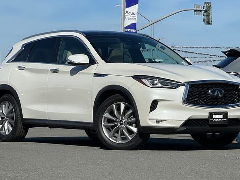 Used 2022 INFINITI QX50 Luxe image 2