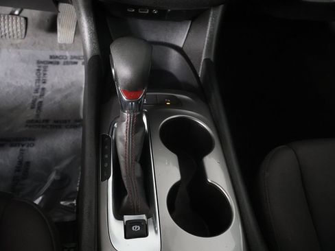 Used 2024 Chevrolet Malibu RS FWD image 40