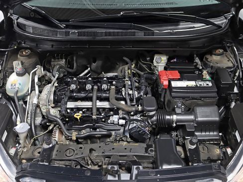 Used 2018 Nissan Kicks SV image 31