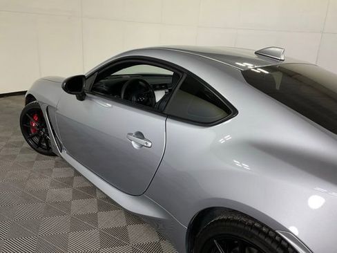 Used 2025 Toyota GR86 Premium image 37