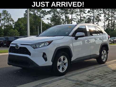 Used 2019 Toyota RAV4 XLE w/ Convenience Package FWD image 26