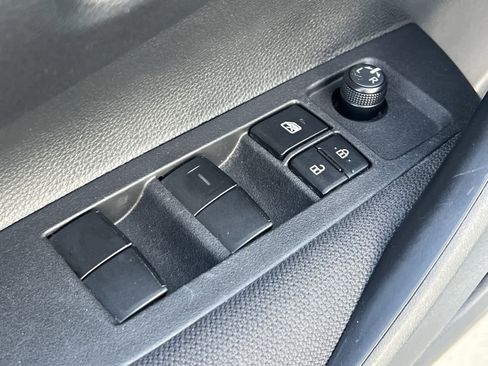 Used 2025 Toyota Corolla LE image 13