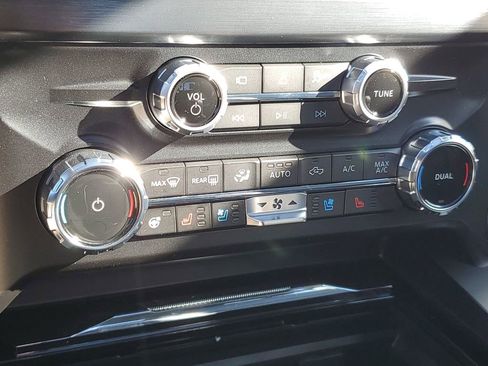 New 2026 Ford F350 Lariat w/ Black Appearance Package image 21