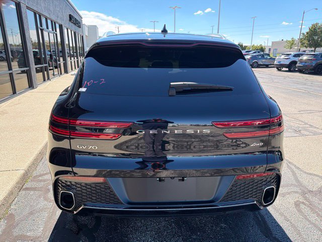 Used 2024 Genesis GV70 2.5T w/ Advanced Package AWD/4WD image 6