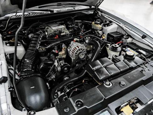 Used 2003 Ford Mustang GT Premium RWD image 39