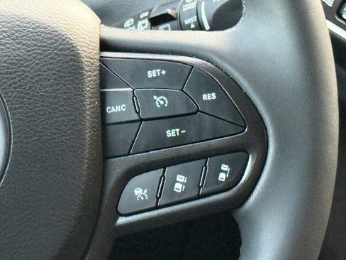 Used 2023 Jeep Cherokee Trailhawk image 30